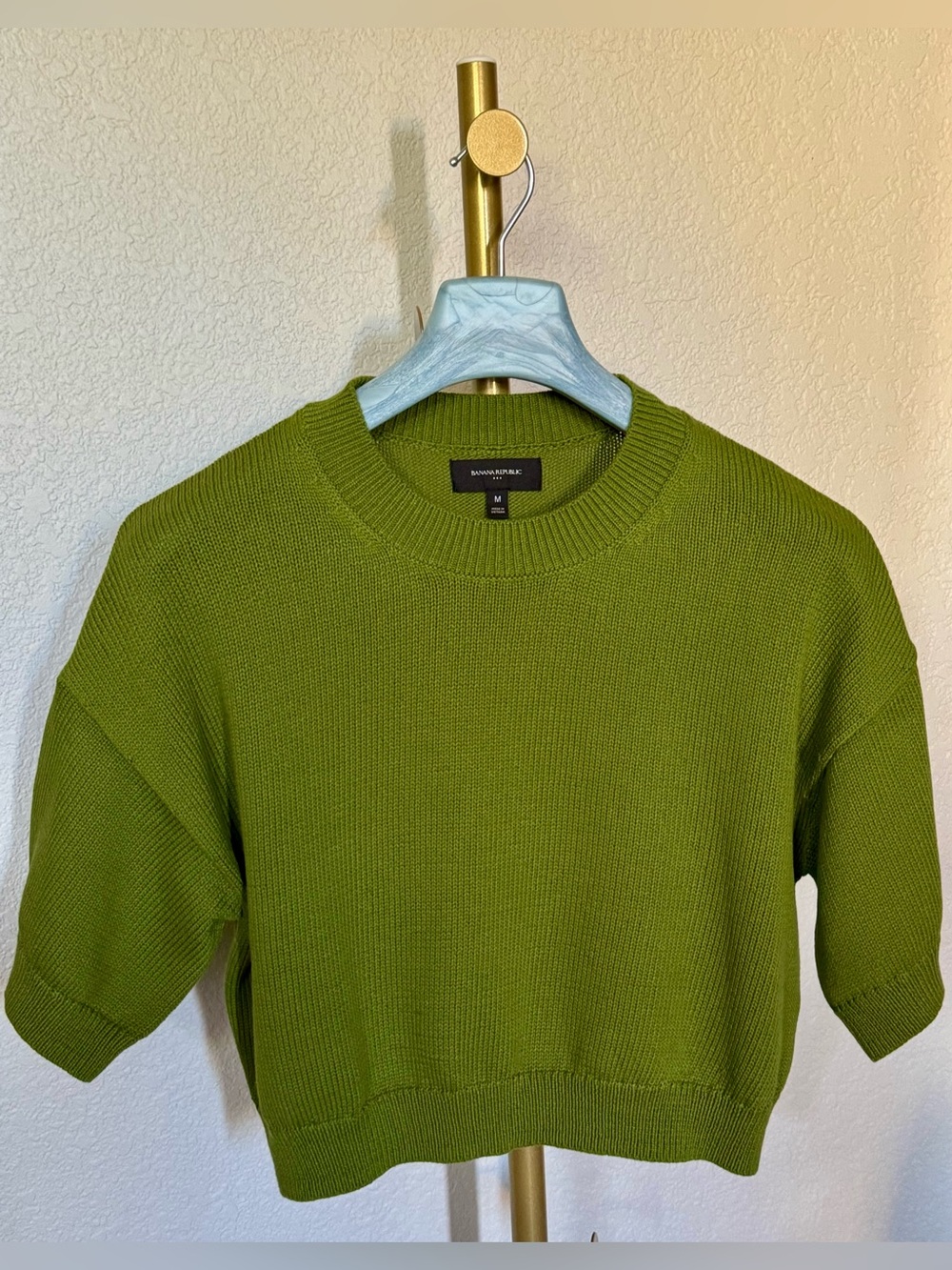 Banana Republic Crewneck Elbow Sleeve Sweater / Grass Green / Size Medium
